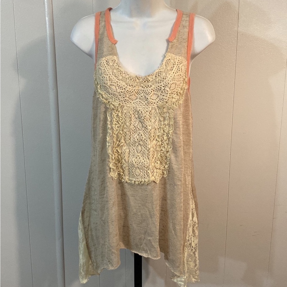 NWT Mystree Lace Top size M